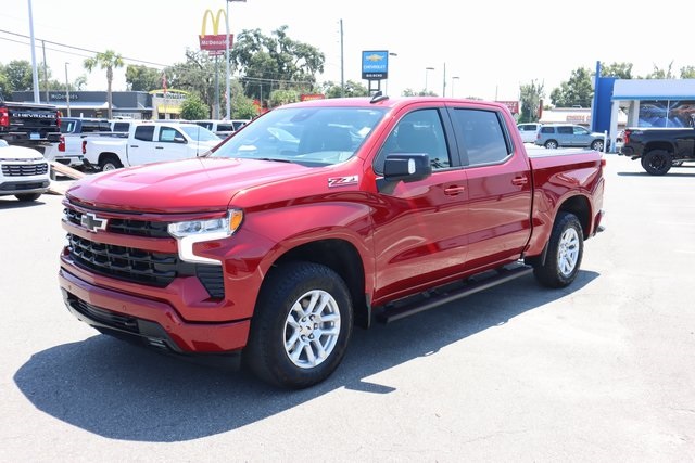2025 Chevrolet Silverado 1500 RST photo 3