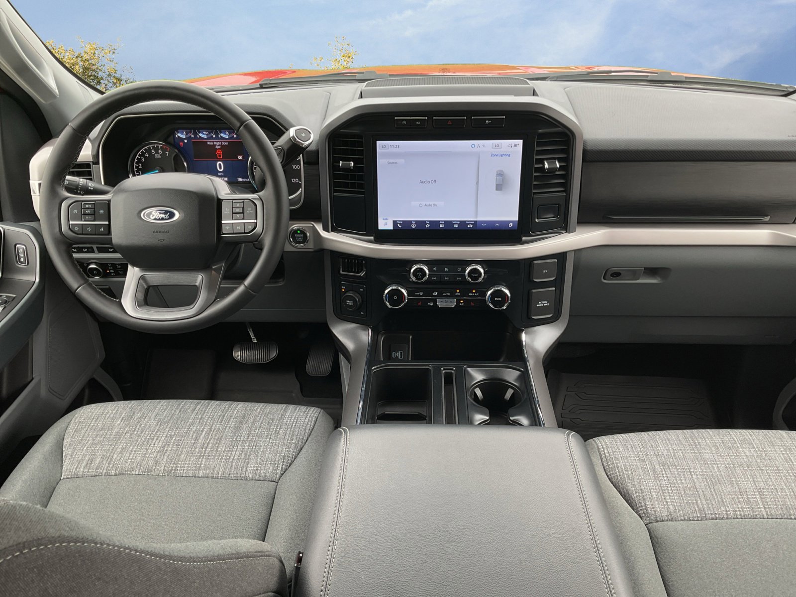 2023 Ford F-150 XLT photo 5