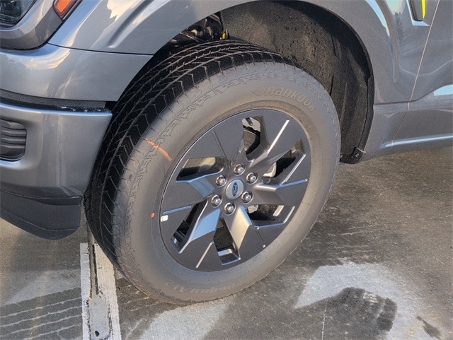 2025 Ford F-150 STX photo 5