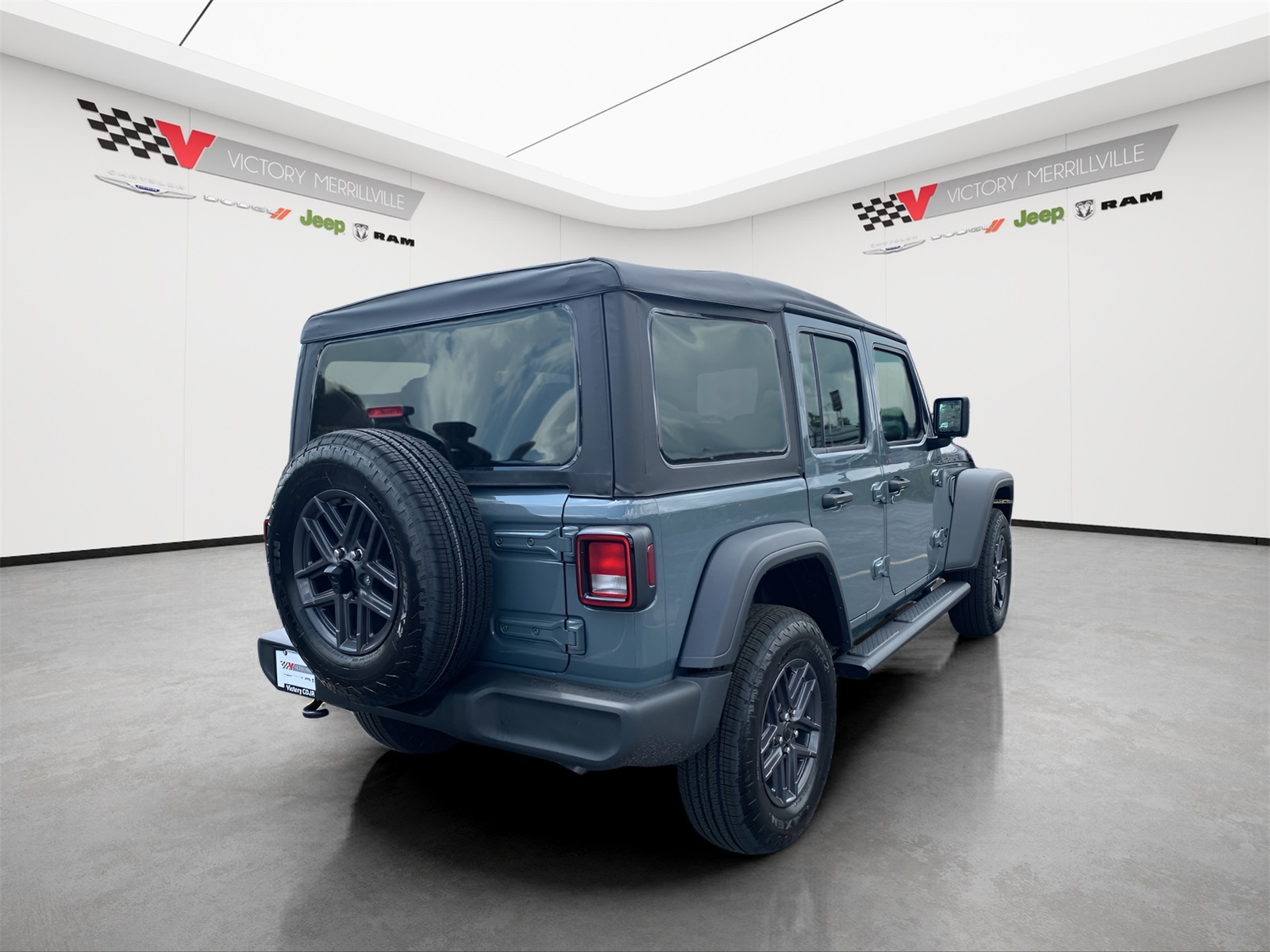 2025 Jeep Wrangler Sport S photo 4