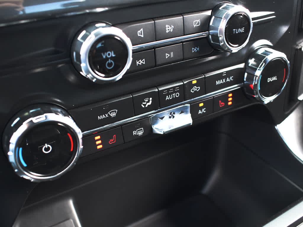 2022 Ford F-150 XLT photo 21