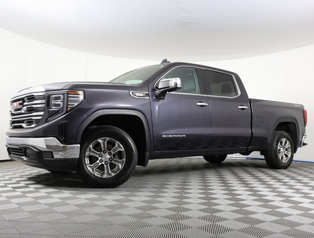 2024 GMC Sierra 1500 SLT's photo