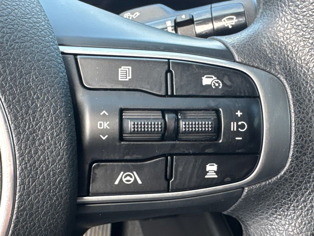 2025 Kia K5 LXS photo 24