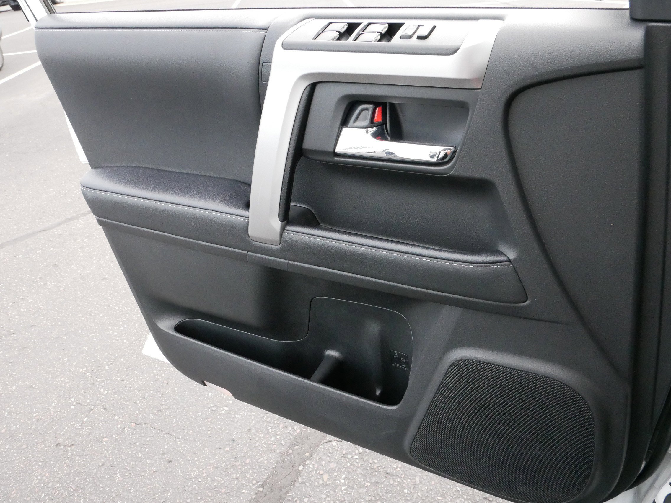 2024 Toyota 4Runner SR5 Premium photo 29