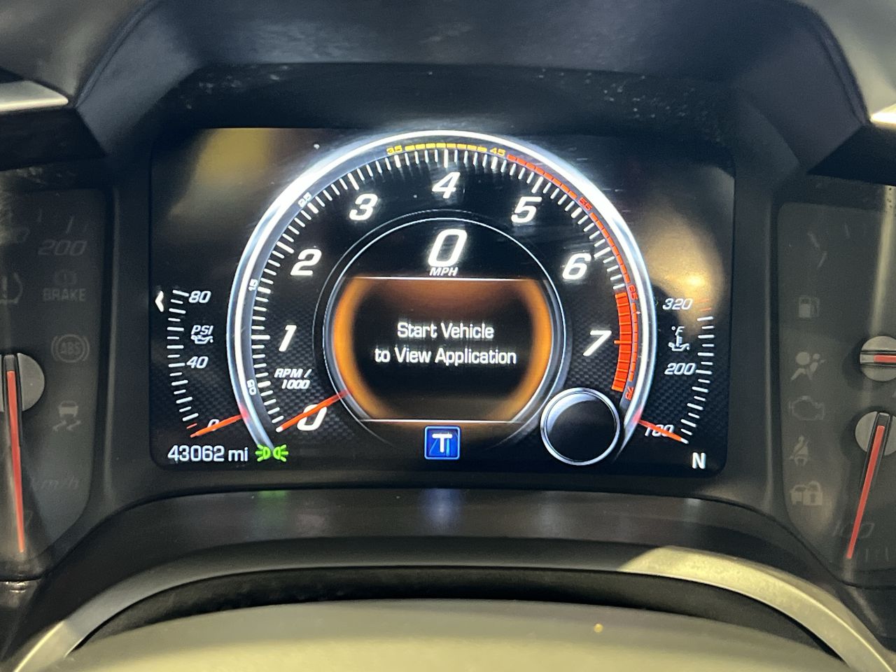 2016 Chevrolet Corvette Stingray 1LT photo 38