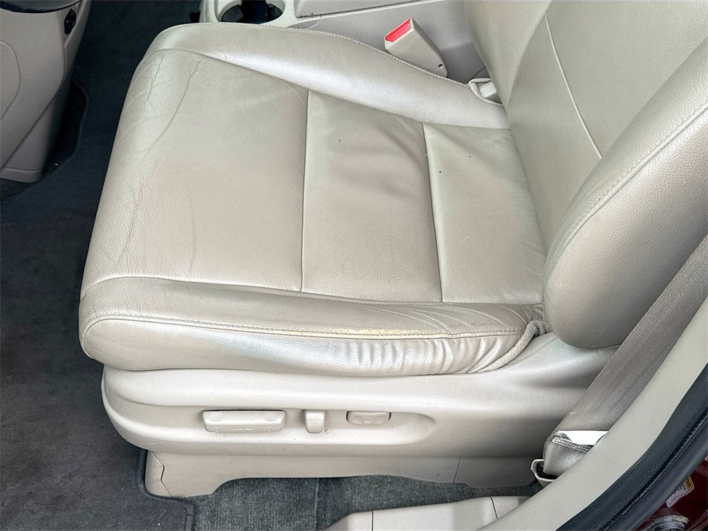 2016 Honda Odyssey EX-L photo 18