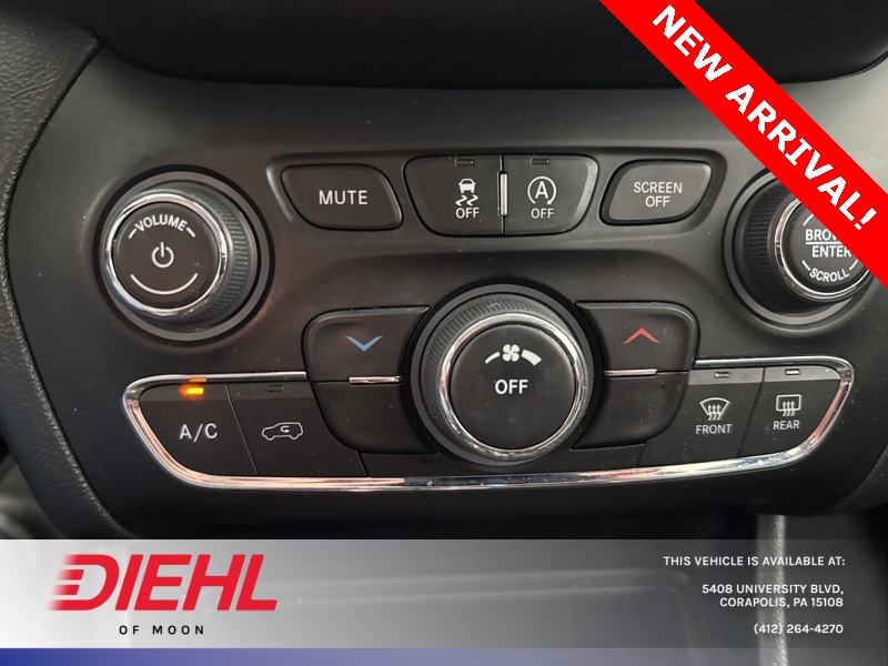 2020 Jeep Cherokee Latitude Sport photo 29