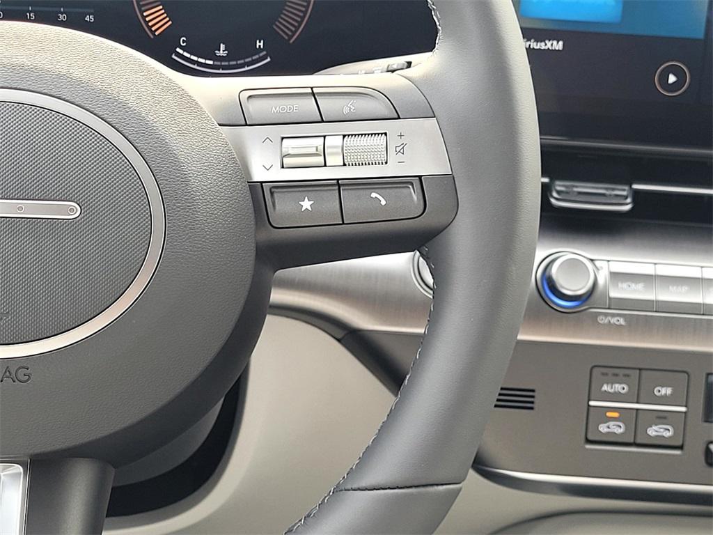 2026 Hyundai Kona SEL photo 23