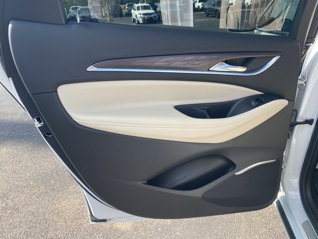 2022 Buick Enclave Avenir photo 35
