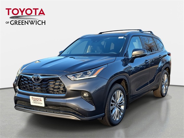 2025 Toyota Highlander Platinum's photo
