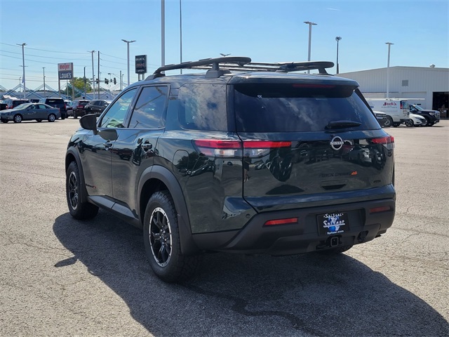 2025 Nissan Pathfinder Rock Creek photo 2