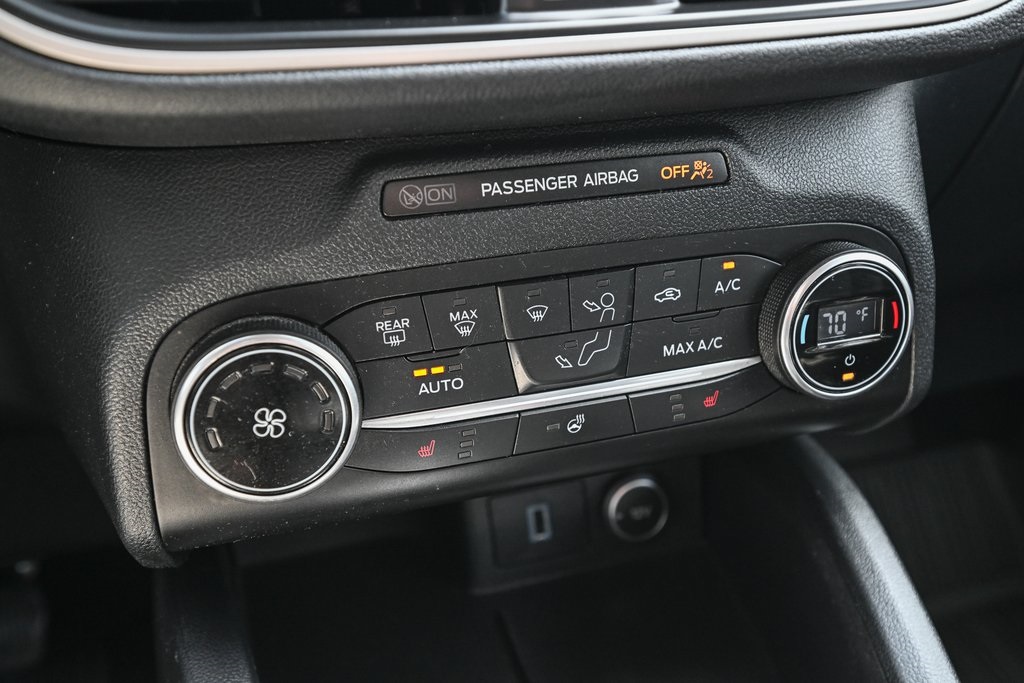 2020 Ford Escape SEL photo 27