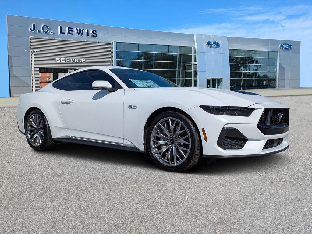 2025 Ford Mustang GT Premium's photo