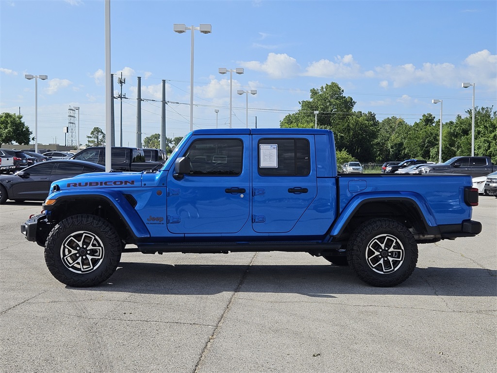 2024 Jeep Gladiator Rubicon photo 3