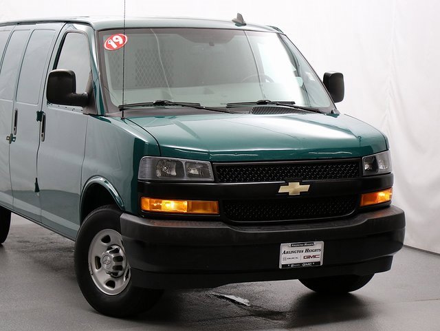 2019 Chevrolet Express Cargo 3500 photo 2