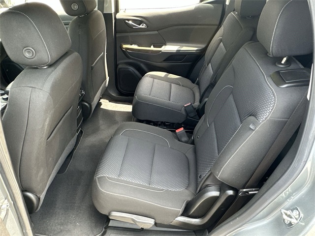 2023 Gmc Acadia SLE photo 13