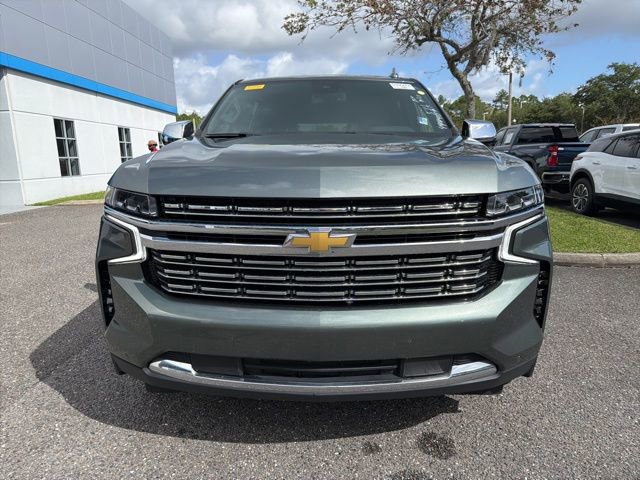 2023 Chevrolet Suburban Premier photo 2