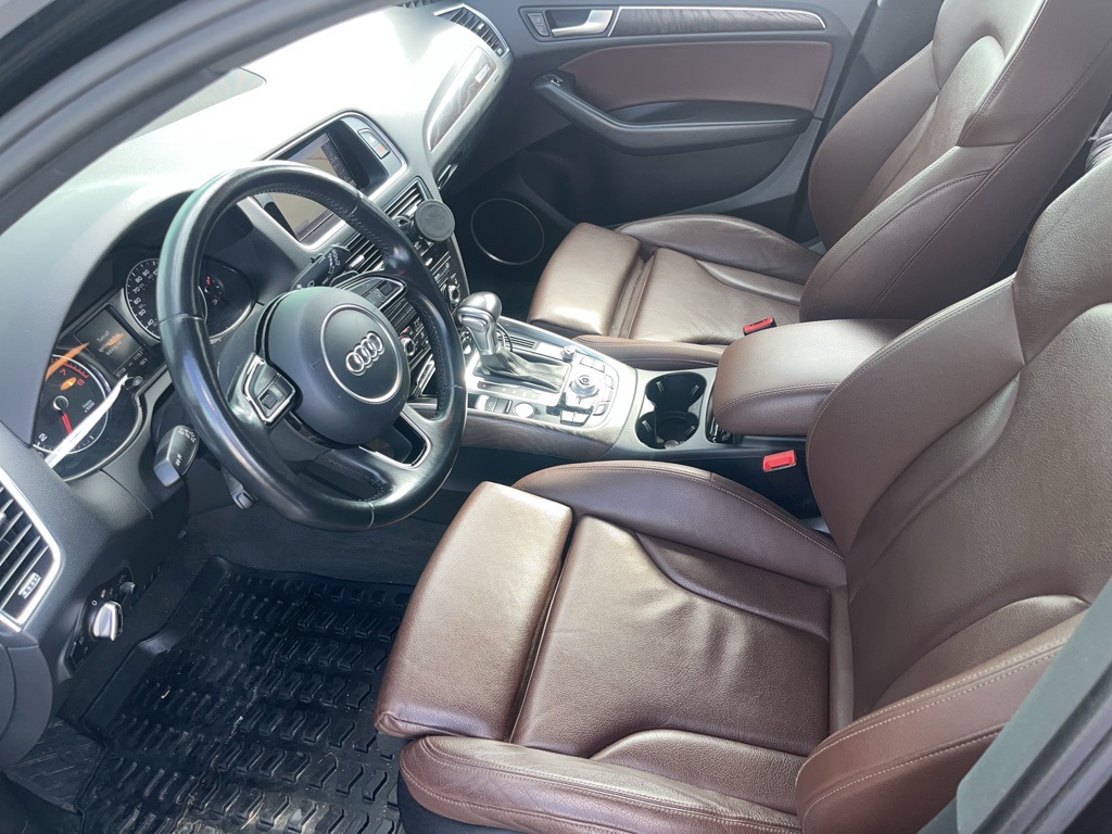 2016 Audi Q5 2.0T Premium Plus photo 3