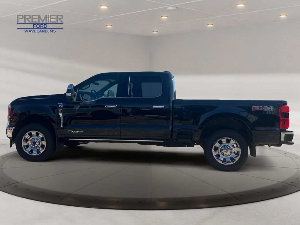 2025 Ford F-250 King Ranch photo 2