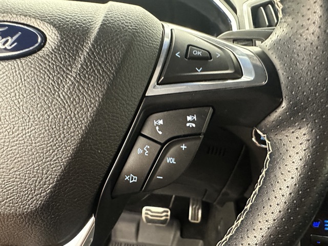 2020 Ford Edge ST photo 33