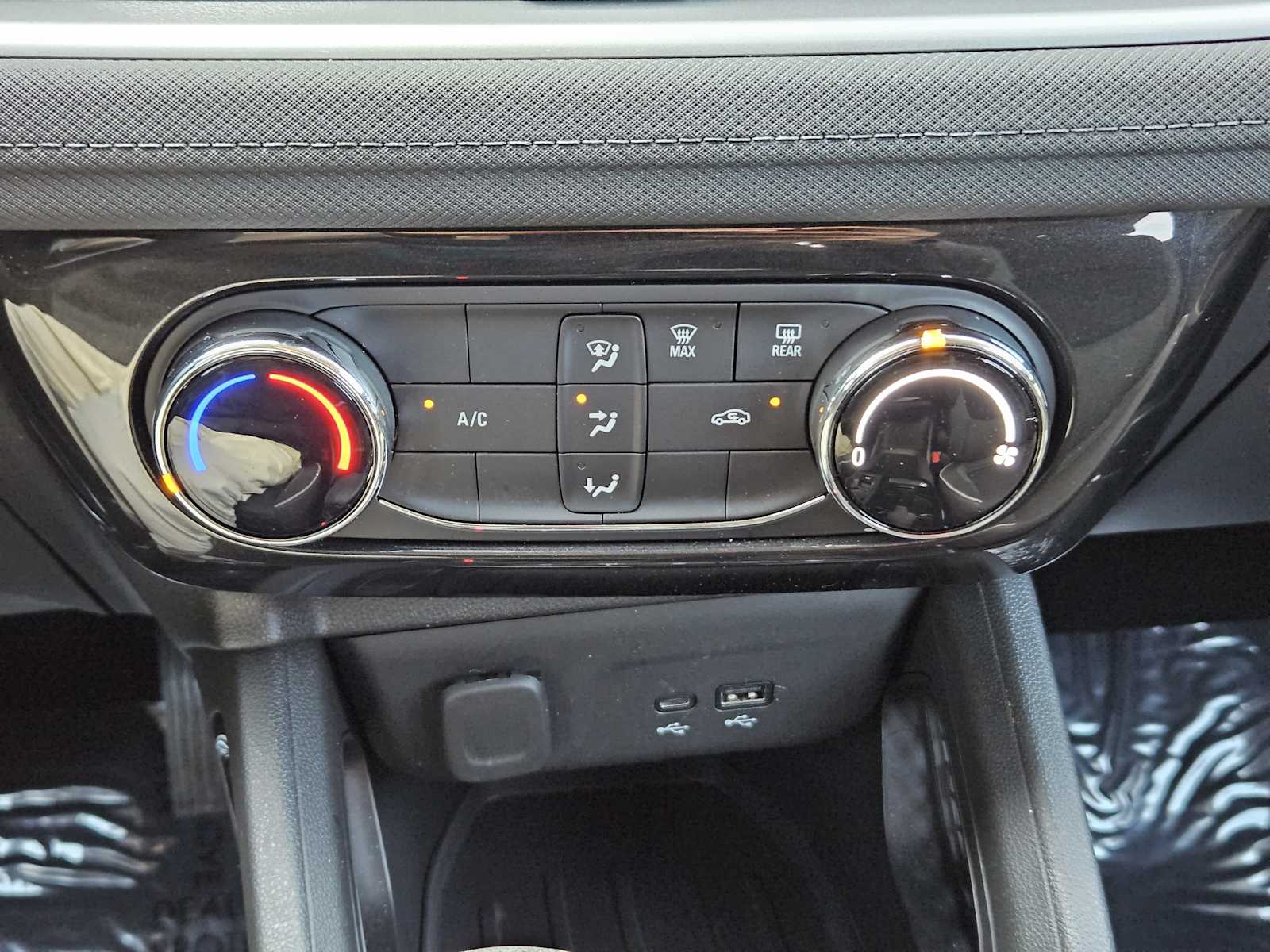 2024 Chevrolet Trailblazer LT photo 13