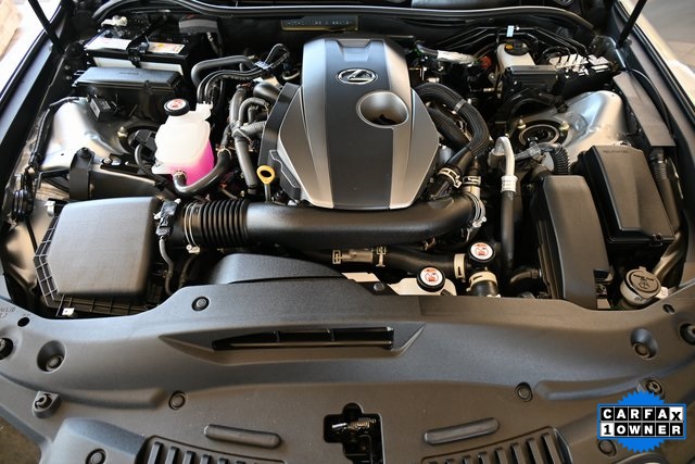 2022 Lexus IS 300 photo 22