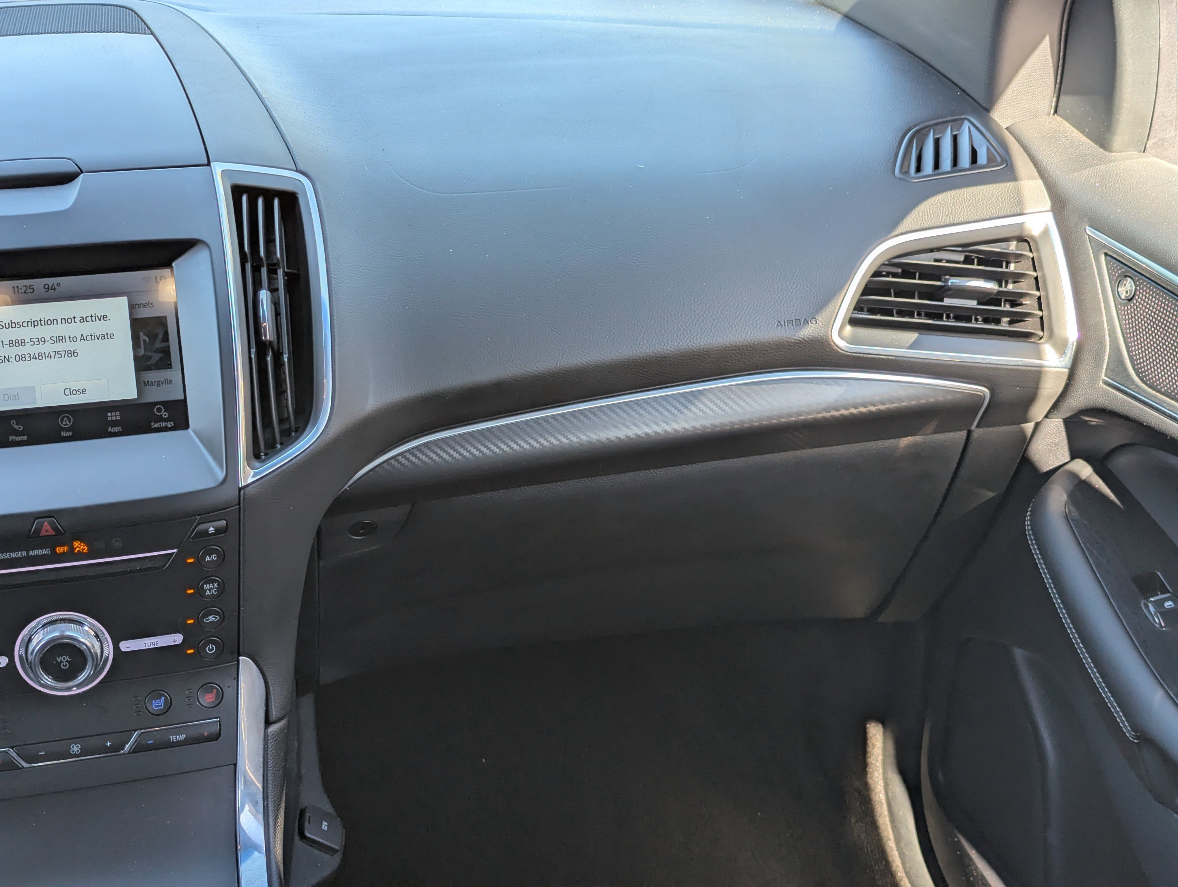 2019 Ford Edge ST photo 2