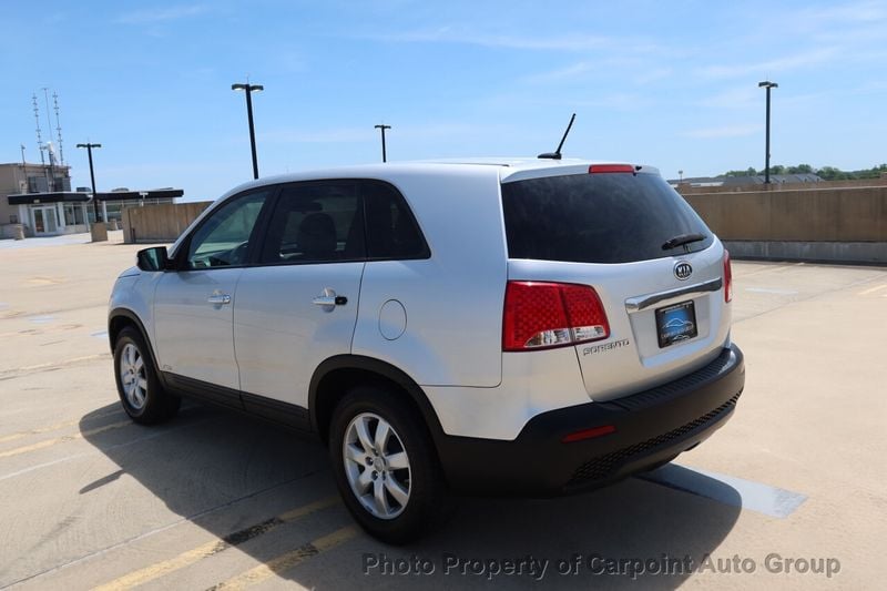 2012 Kia Sorento V6 LX photo 4