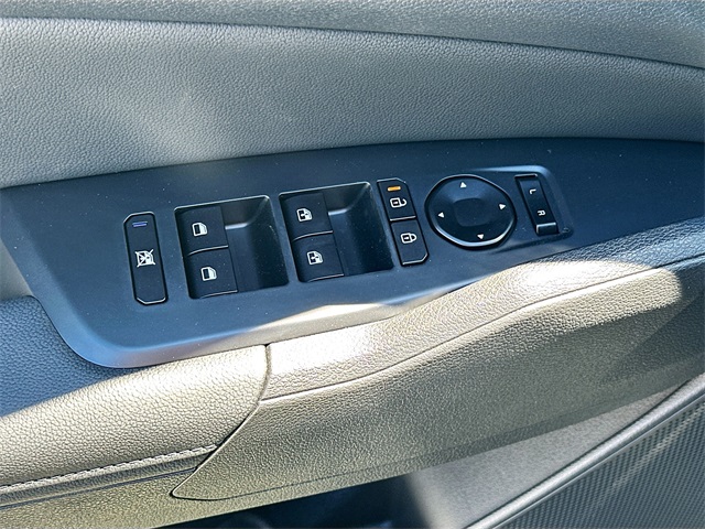 2026 Kia Sportage Hybrid EX photo 17