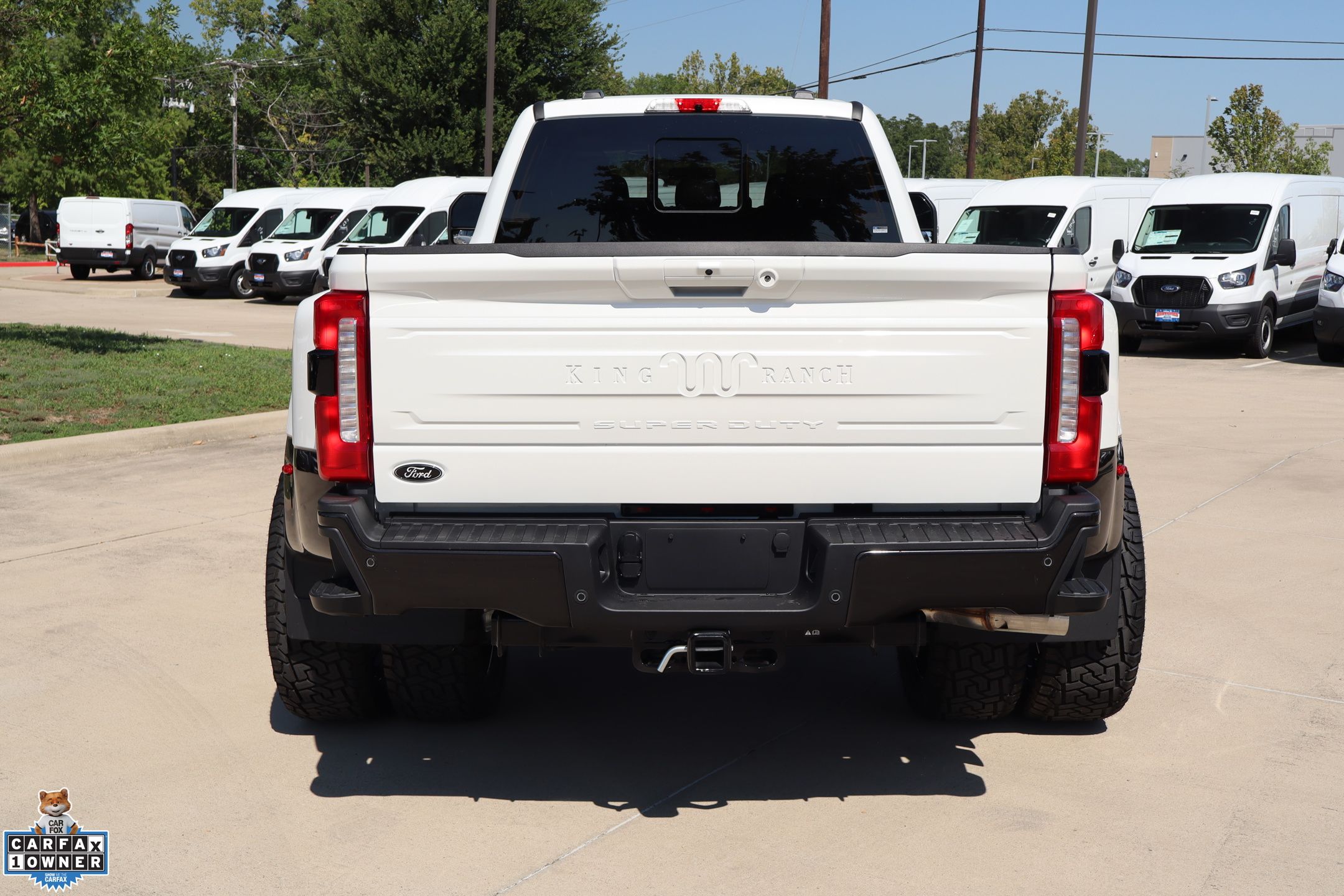 2025 Ford F-450 photo 4