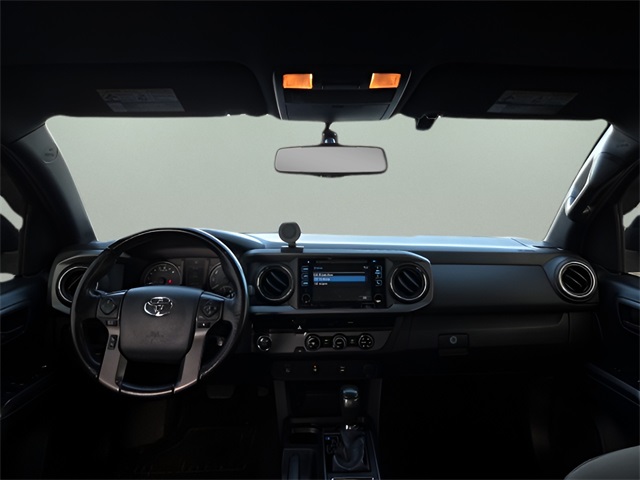 2016 Toyota Tacoma TRD Sport photo 9