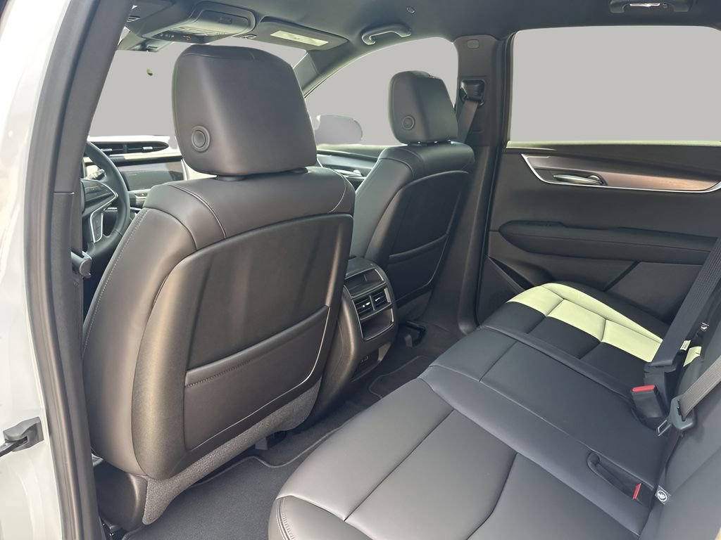 2025 Cadillac XT5 Luxury photo 17