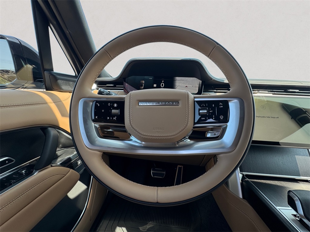 2025 Land Rover Range Rover SE photo 12