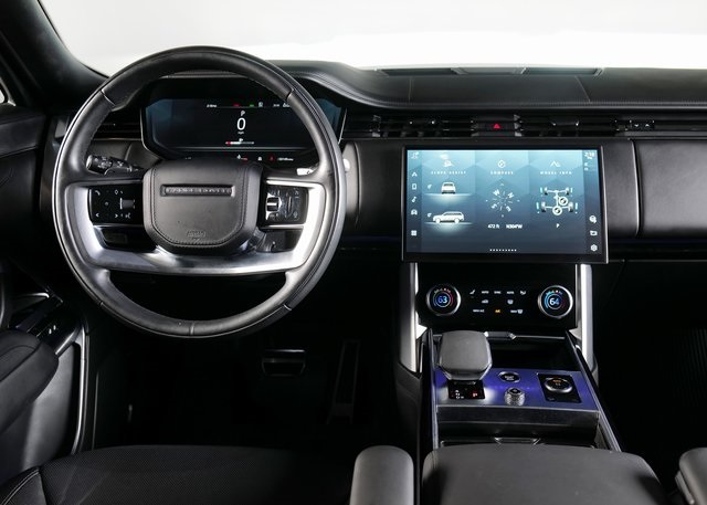 2023 Land Rover Range Rover SE photo 10