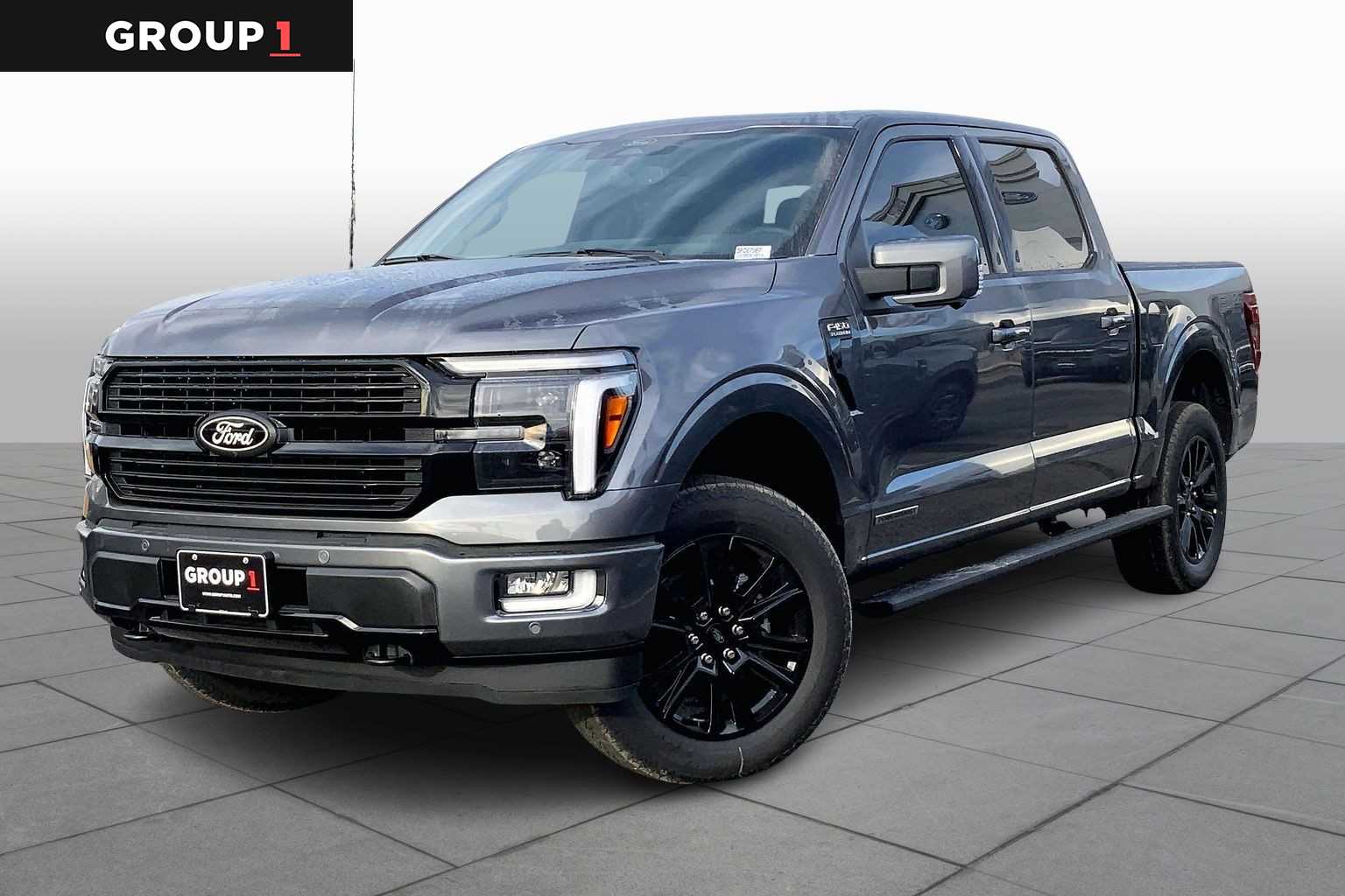 2025 Ford F-150 Platinum's photo