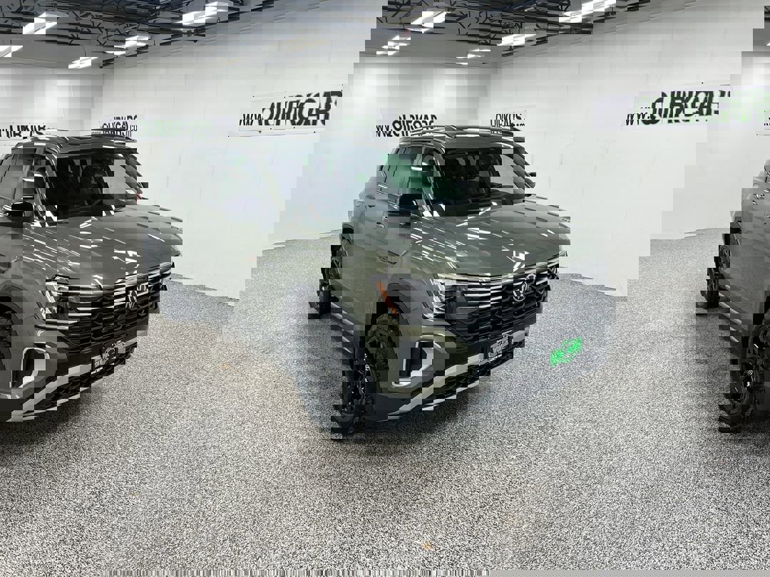 2026 Volkswagen Atlas Atlas Peak Edition's photo