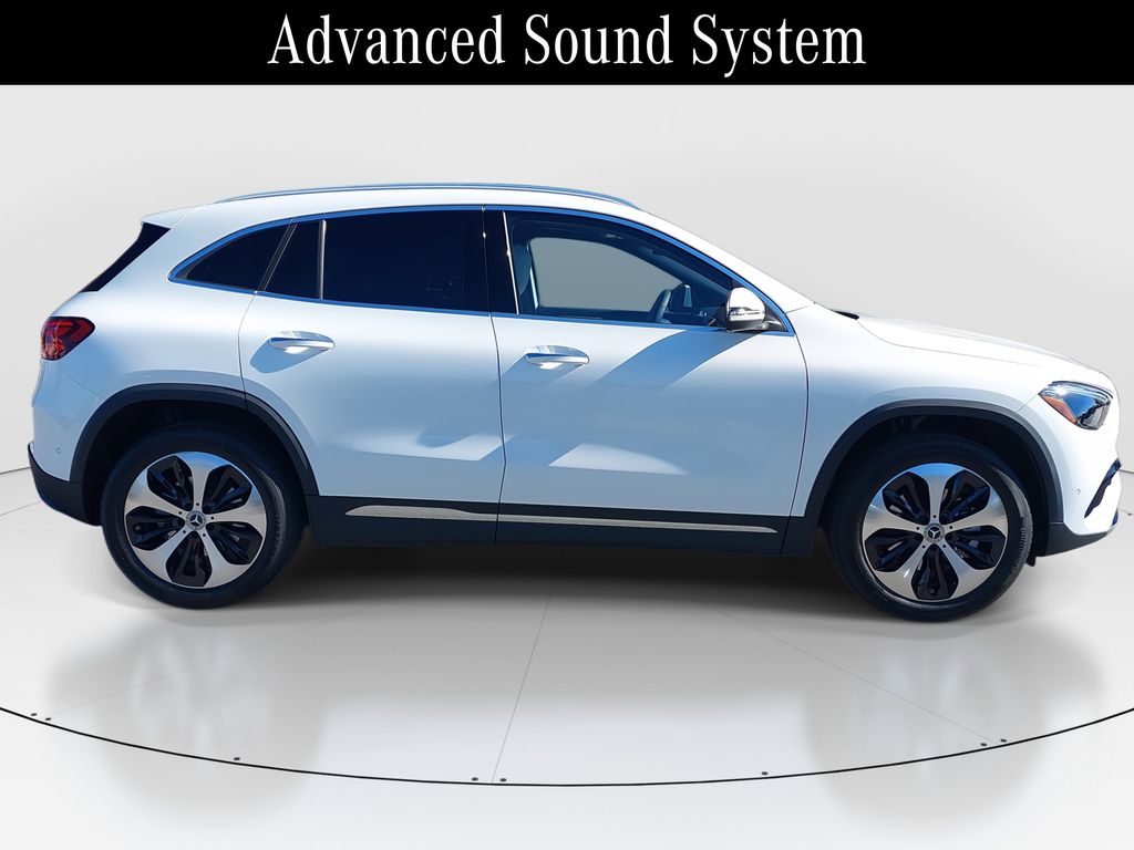 2025 Mercedes Benz GLA 250 photo 4