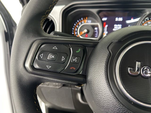 2024 Jeep Gladiator Willys photo 12