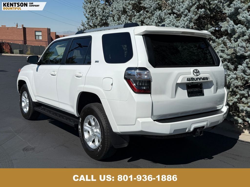2024 Toyota 4Runner SR5 Premium photo 6