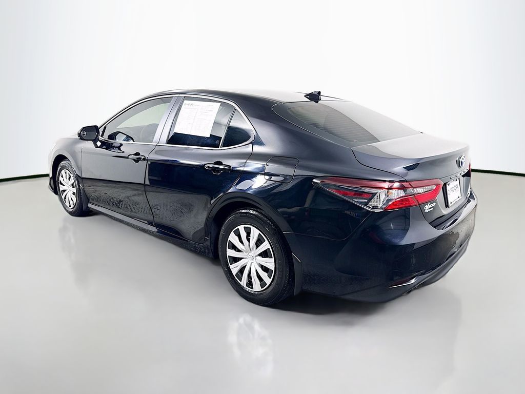 2023 Toyota Camry Hybrid LE photo 5