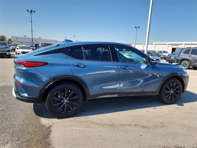 2024 Buick Envista ST photo 2