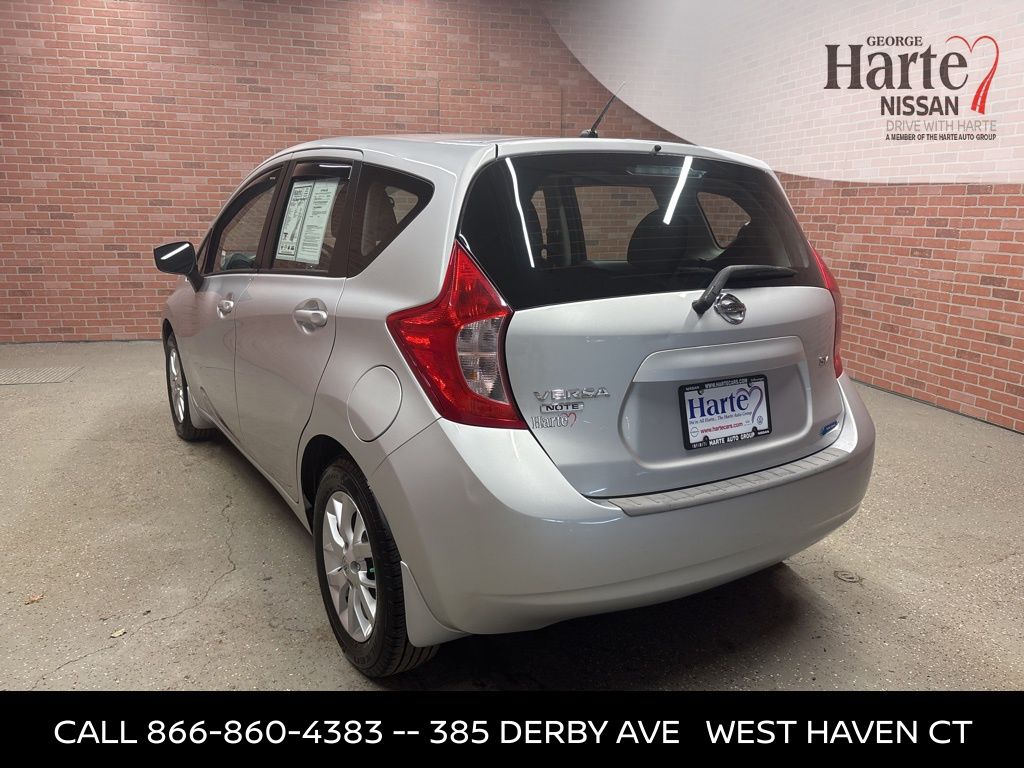 2015 Nissan Versa Note SV photo 4