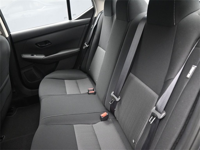 2025 Nissan Sentra SV photo 9
