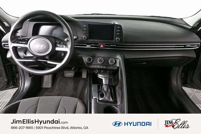 2024 Hyundai Elantra SE photo 16