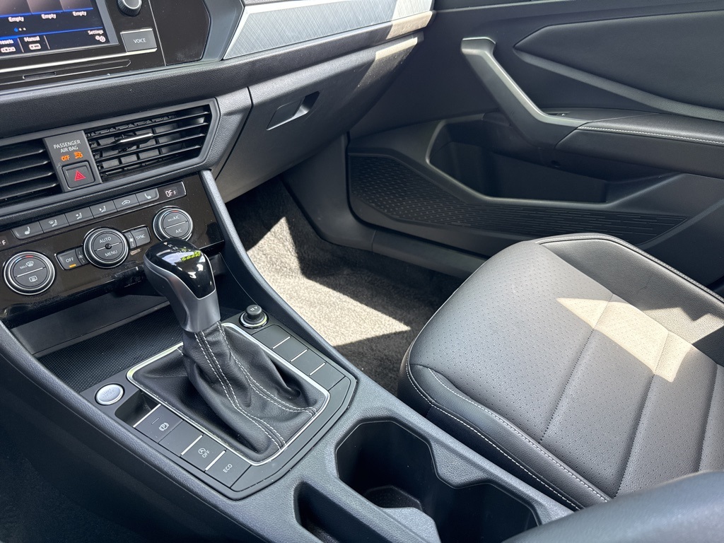 2022 Volkswagen Jetta 1.5T SE photo 25