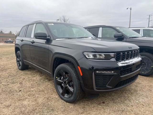 2026 Jeep Grand Cherokee Limited's photo