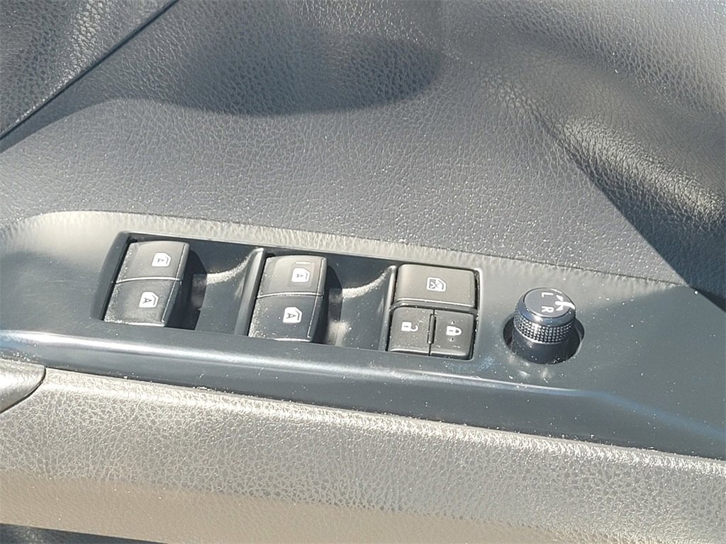 2020 Toyota Camry XSE V6 photo 30