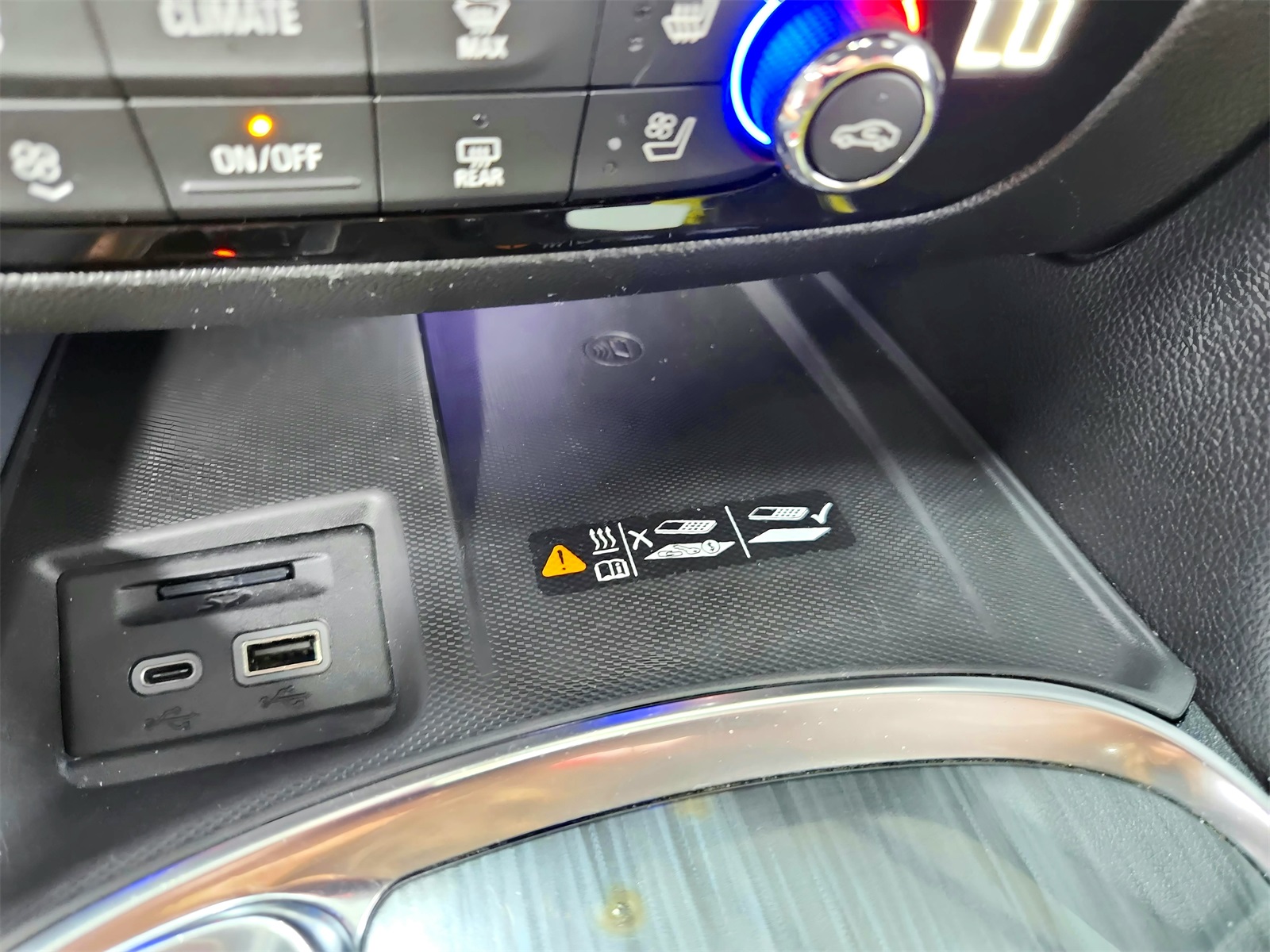 2024 Buick Enclave Premium photo 32