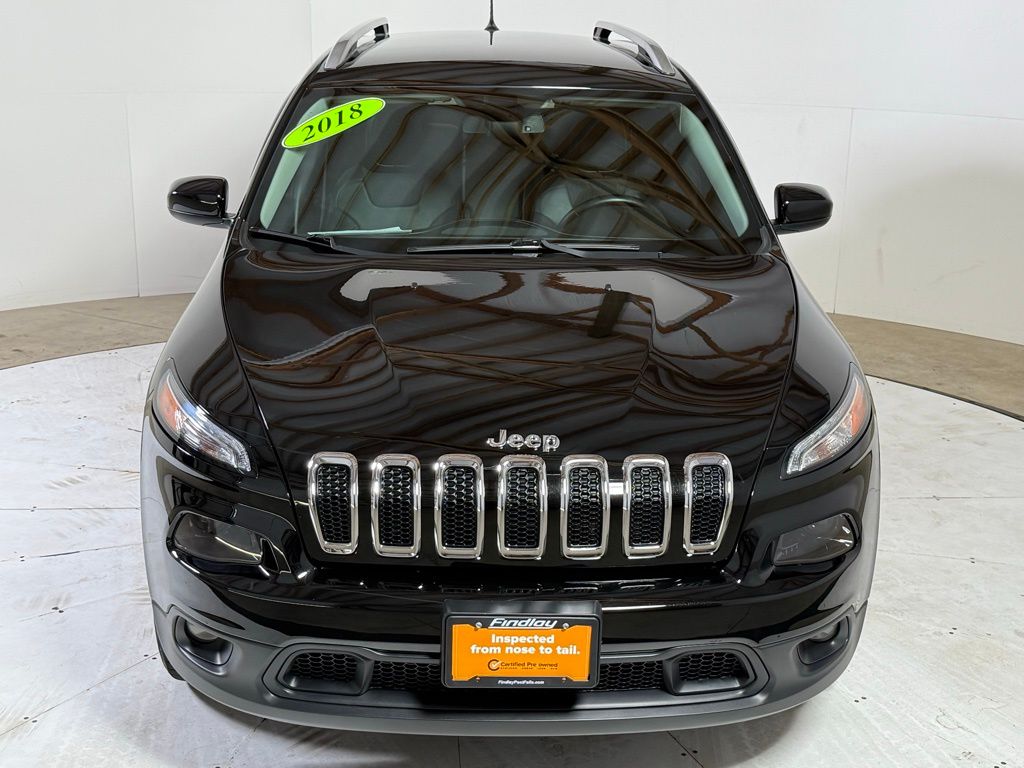 2018 Jeep Cherokee Latitude photo 2