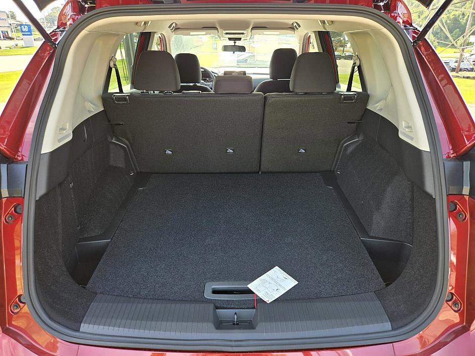 2025 Nissan Rogue S photo 10